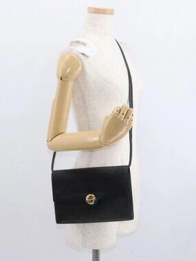 LOUIS VUITTON Epi Pochette Arche Shoulder Bag Black Noir M52572 LV Auth 161398